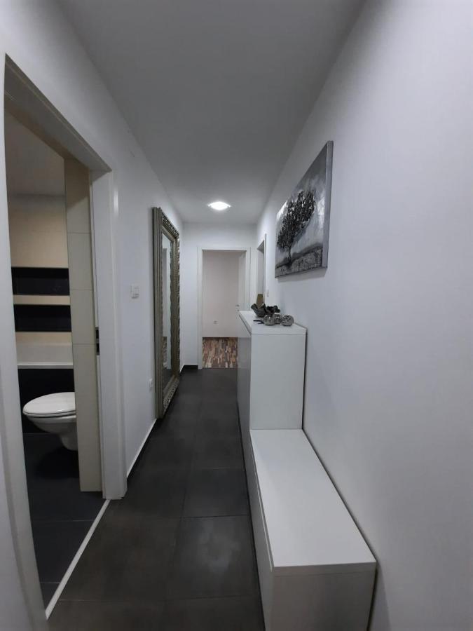 Ferienwohnung Vice Omiš Exterior foto