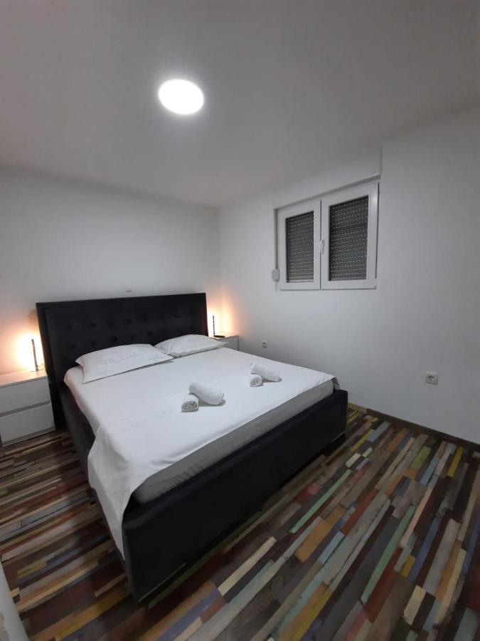 Ferienwohnung Vice Omiš Exterior foto