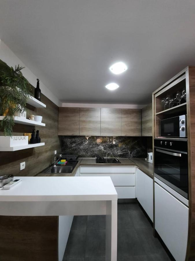 Ferienwohnung Vice Omiš Exterior foto